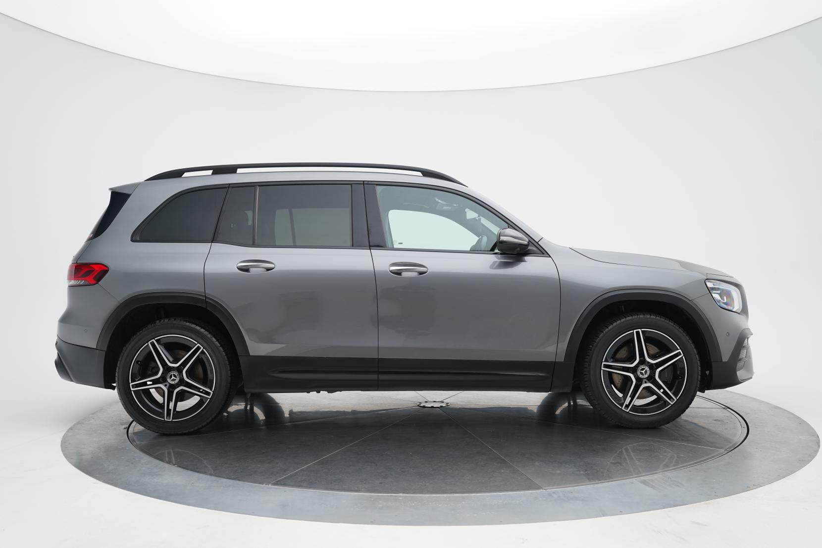 Mercedes-Benz GLB 250 2.0 250 4M 2.0P/4WD/8AT