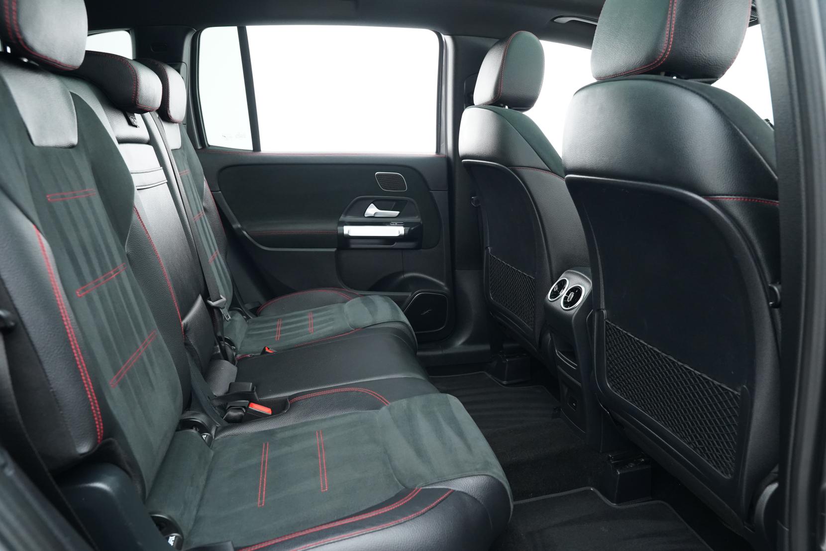 Mercedes-Benz GLB 250 2.0 250 4M 2.0P/4WD/8AT