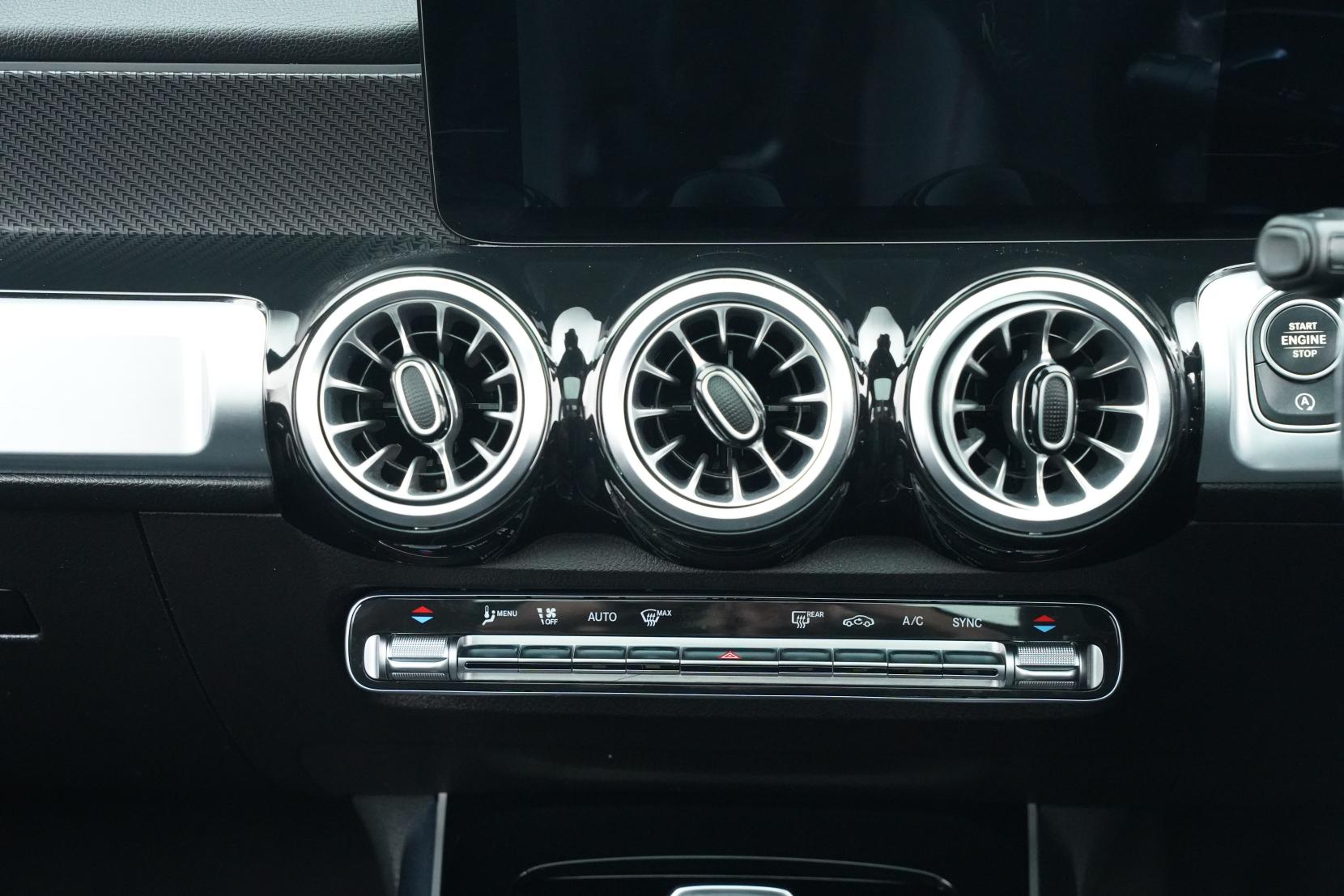 Mercedes-Benz GLB 250 2.0 250 4M 2.0P/4WD/8AT