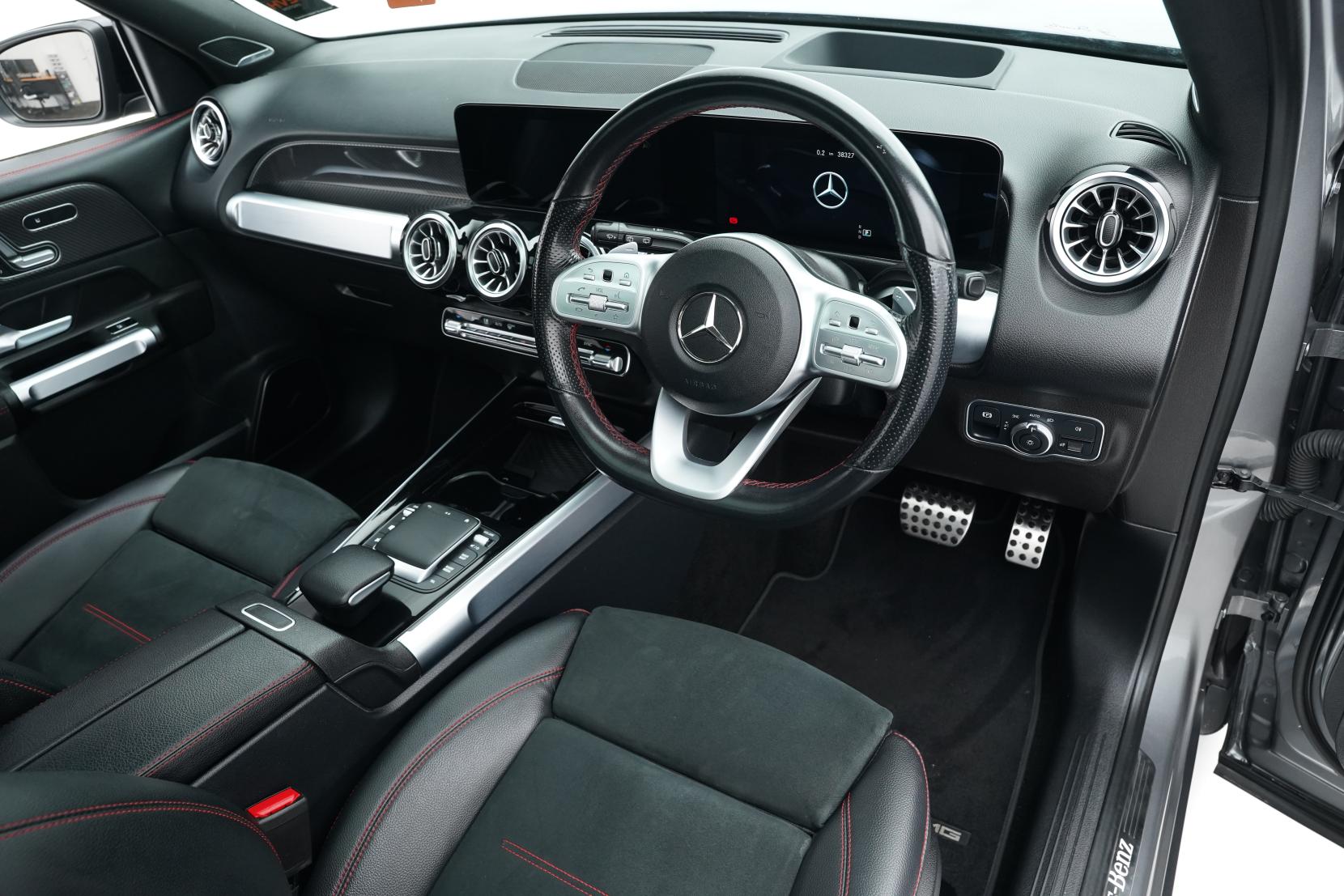 Mercedes-Benz GLB 250 2.0 250 4M 2.0P/4WD/8AT