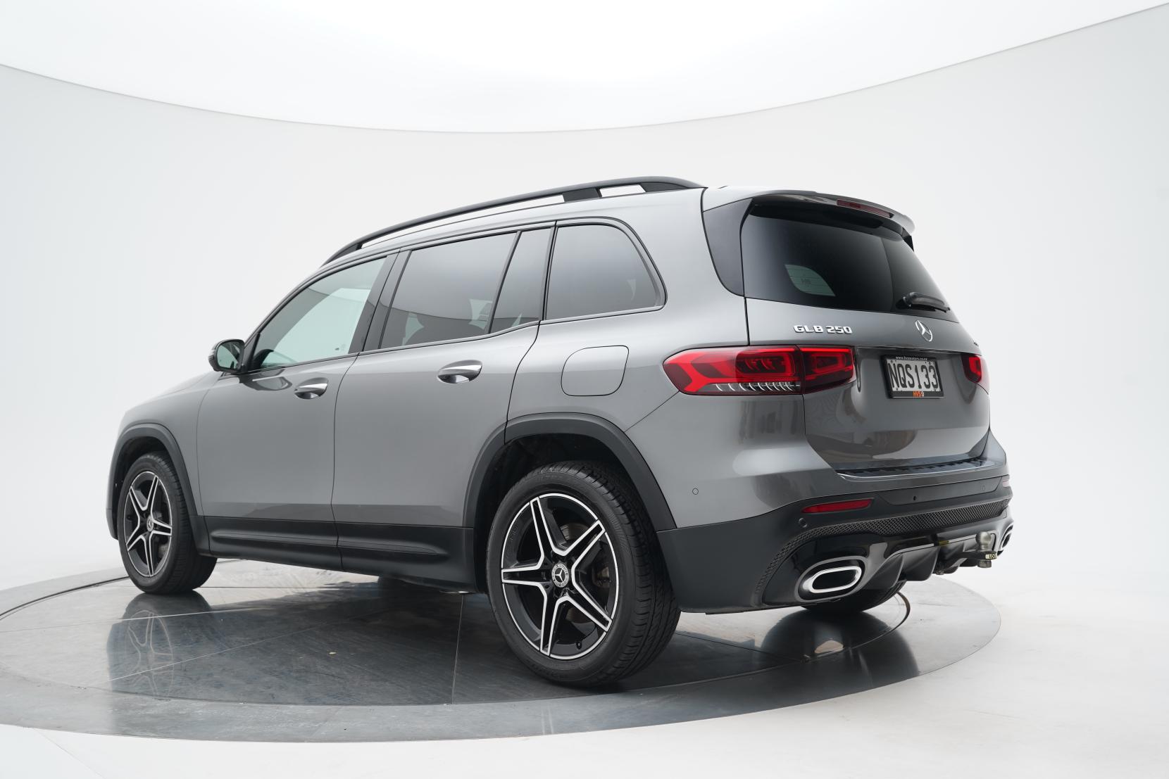 Mercedes-Benz GLB 250 2.0 250 4M 2.0P/4WD/8AT