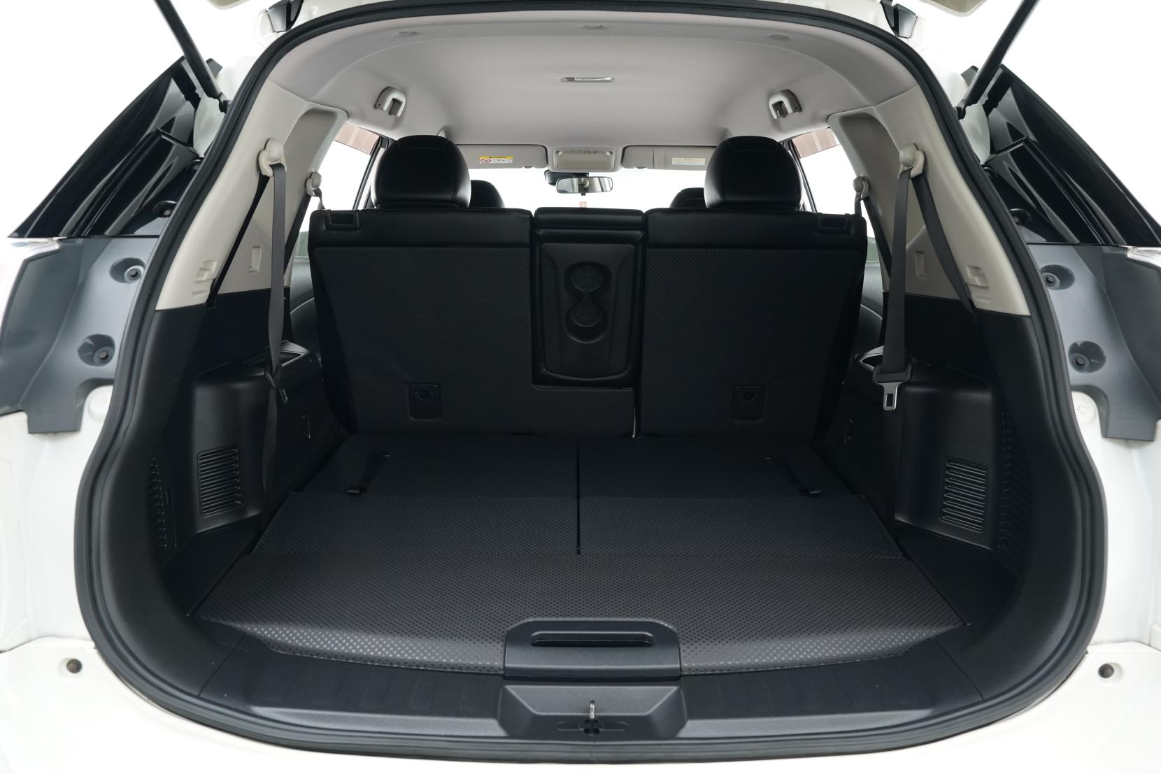 Nissan X-TRAIL 2.0 20X 4WD 7 Seater