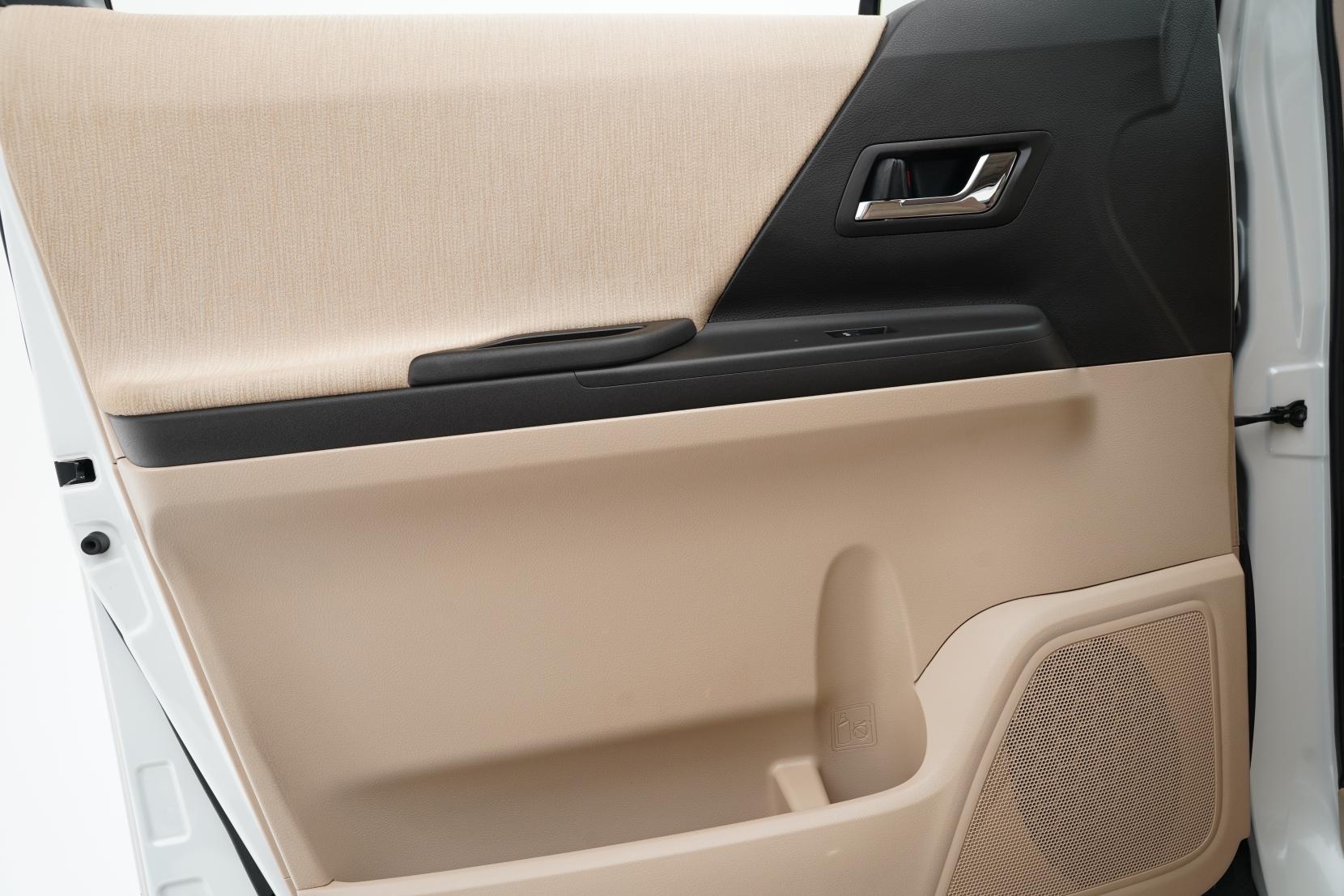 Toyota Alphard 2.4 HYBRID X 4WD