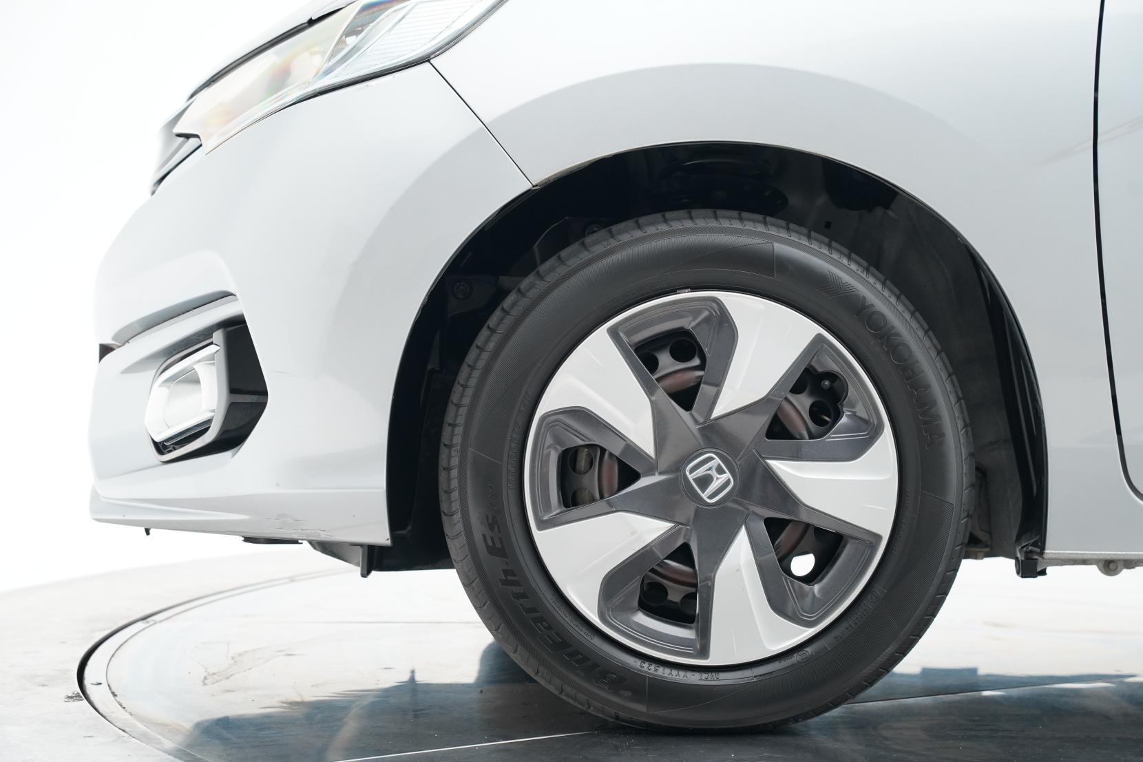 Honda Fit 1.5 ARIA HYBRID L HONDA SENSING