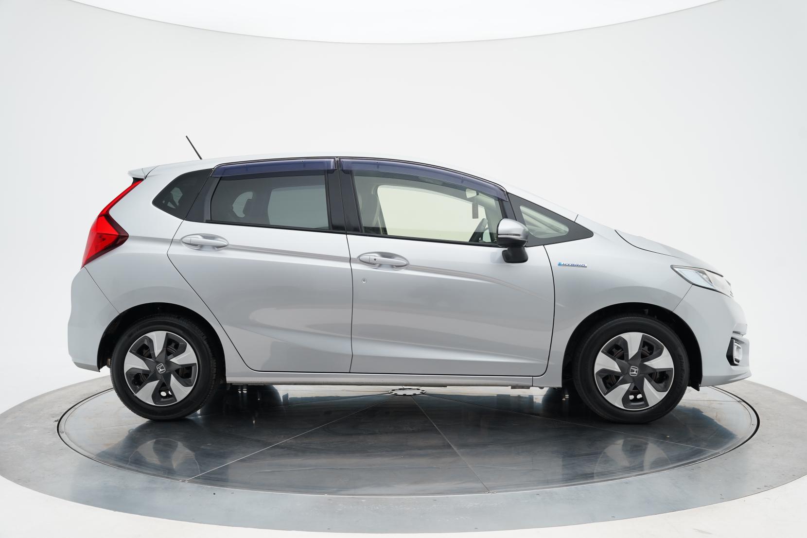 Honda Fit 1.5 ARIA HYBRID L HONDA SENSING