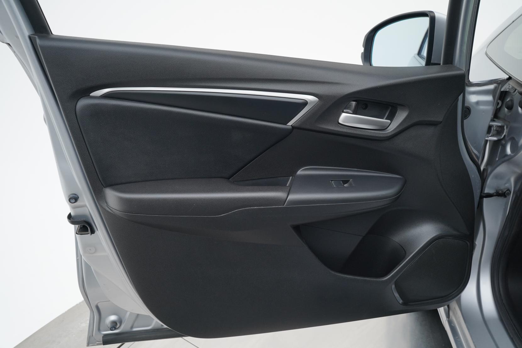 Honda Fit 1.5 ARIA HYBRID L HONDA SENSING