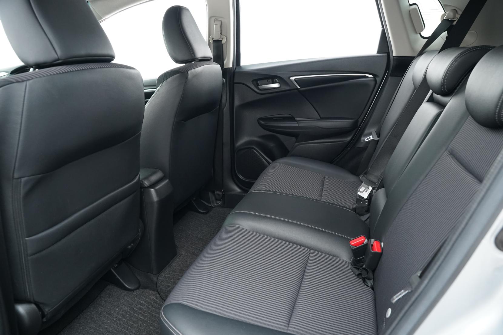 Honda Fit 1.5 ARIA HYBRID L HONDA SENSING