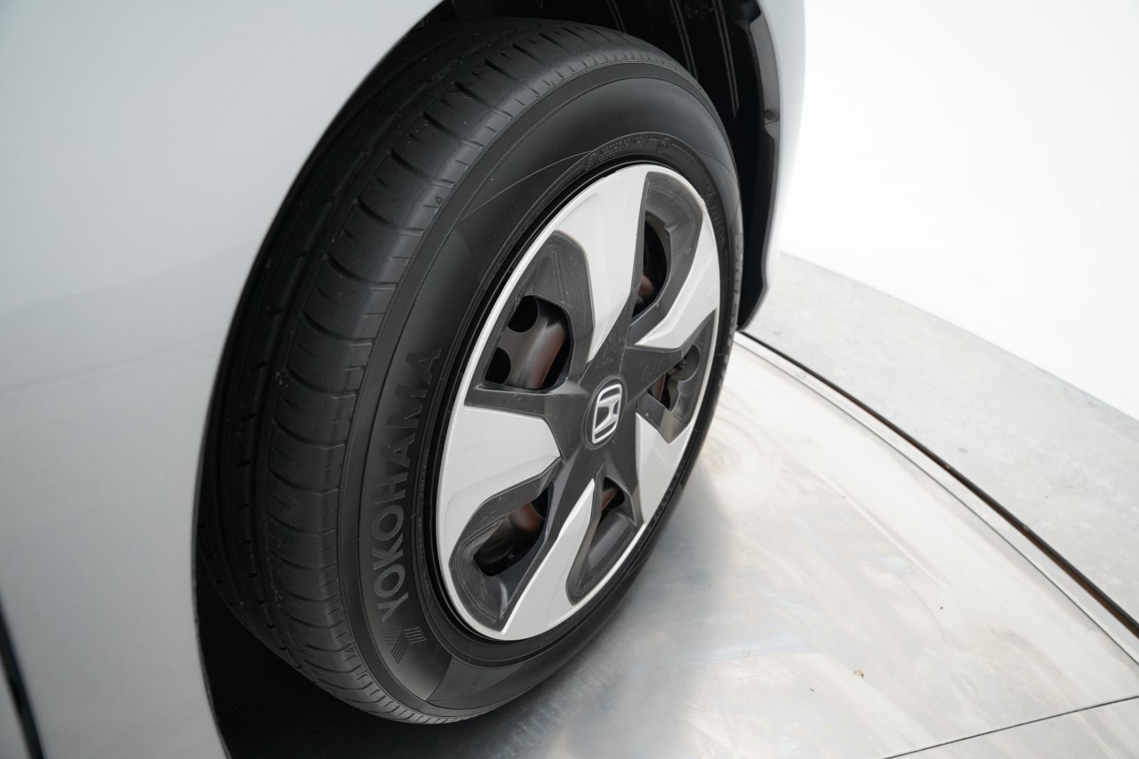 Honda Fit 1.5 ARIA HYBRID L HONDA SENSING