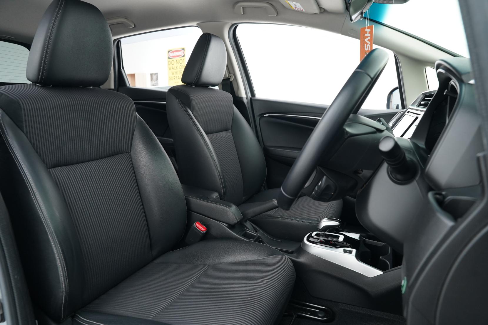 Honda Fit 1.5 ARIA HYBRID L HONDA SENSING