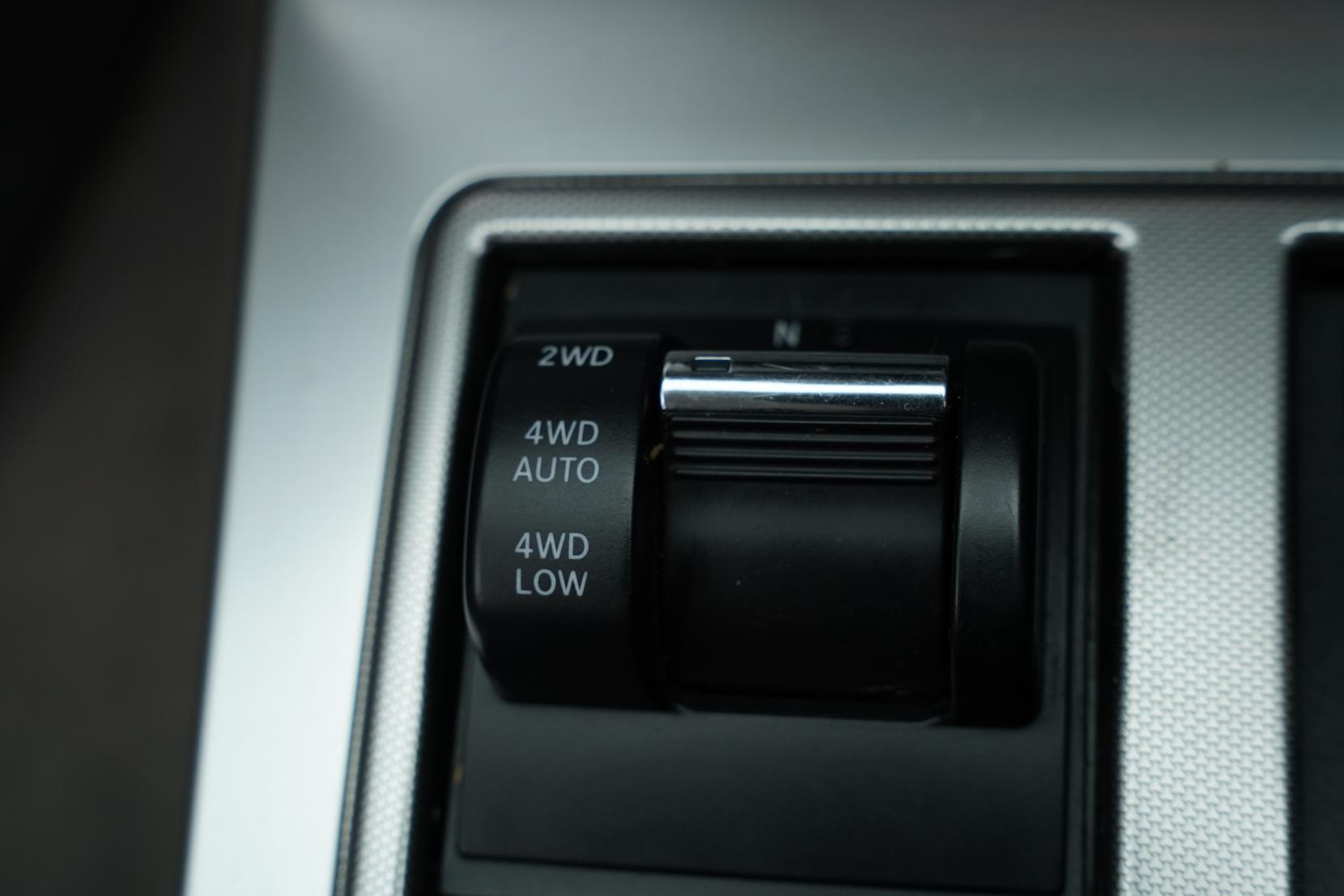 Jeep Cherokee 3.7 Limited Edition KK LTD 3.7L PETROL