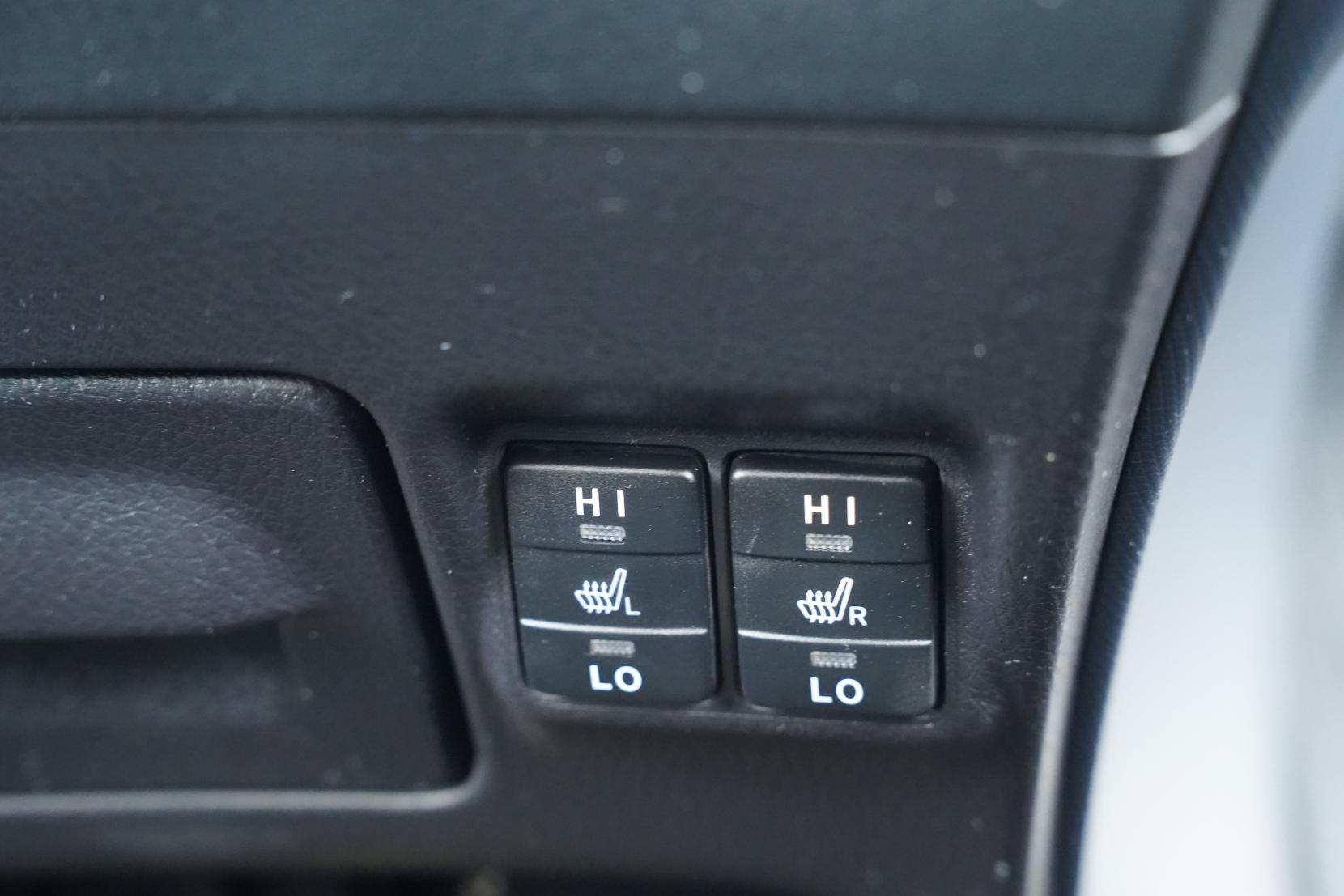 Toyota Noah HYBRID V