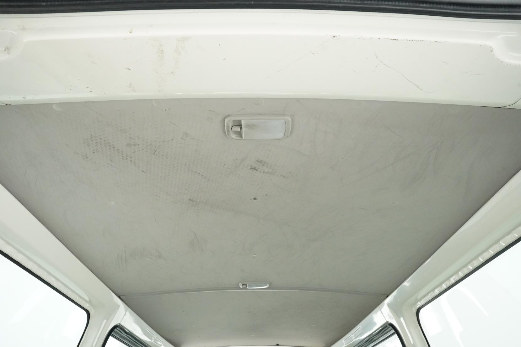 Toyota Hiace 2.0 DX 2.0L 5 Door