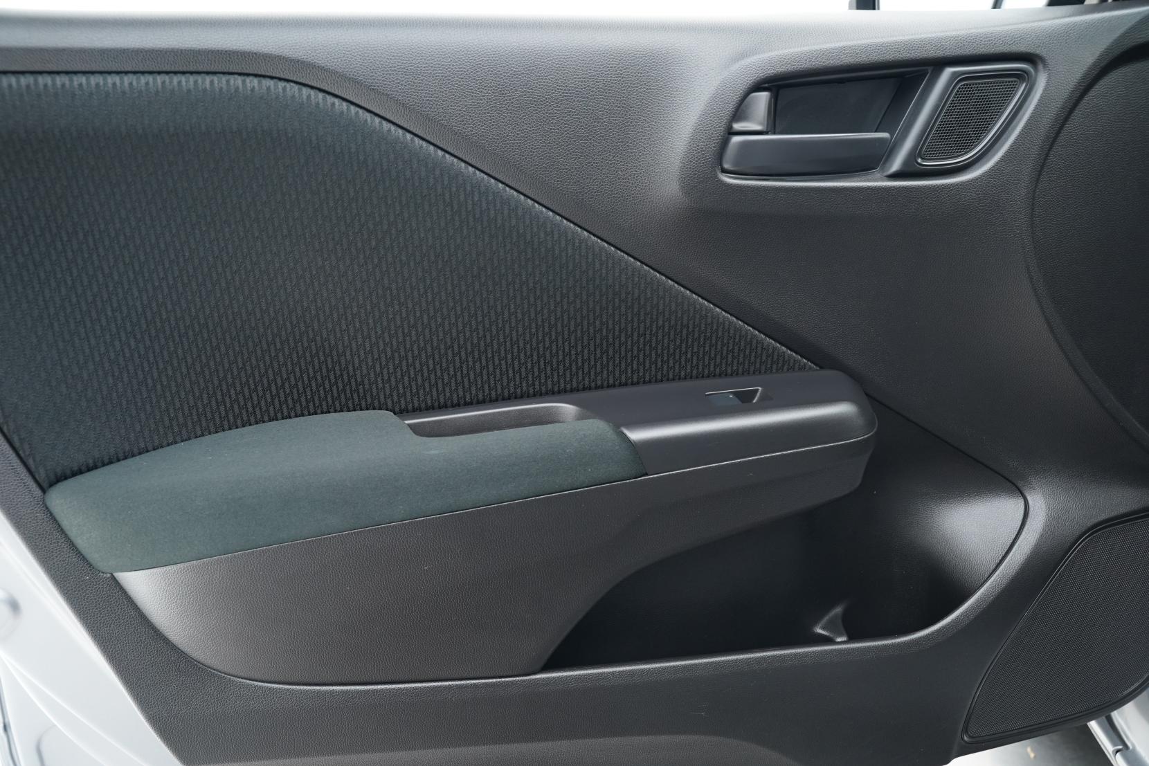 Honda Grace Hybrid DX