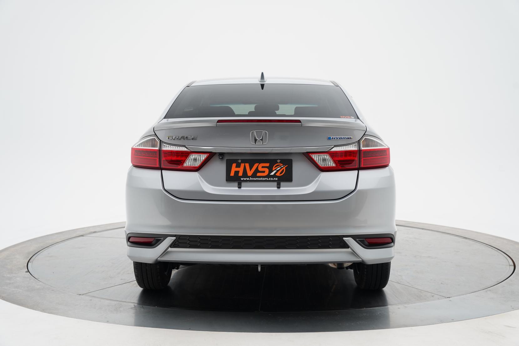 Honda Grace Hybrid DX