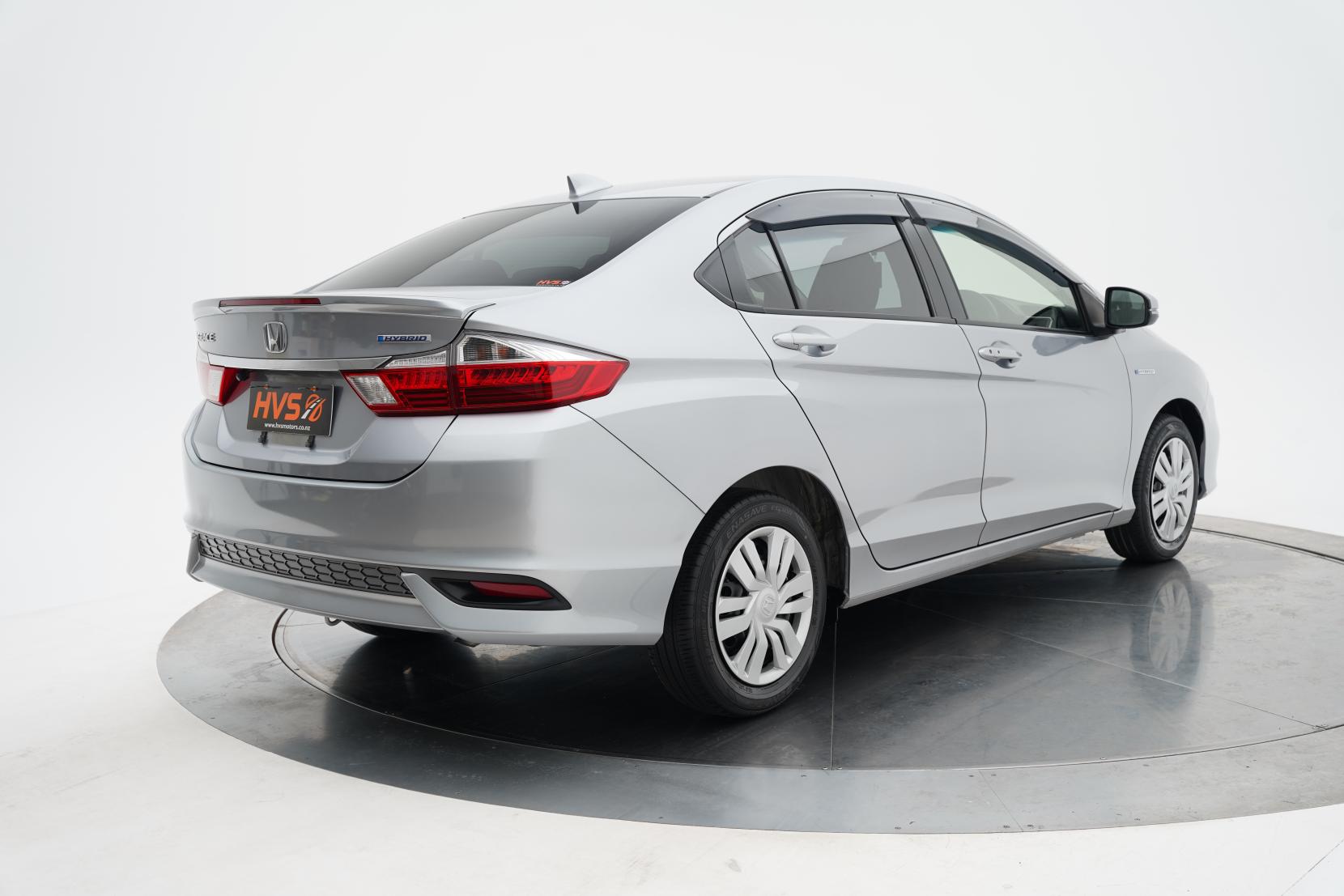 Honda Grace Hybrid DX