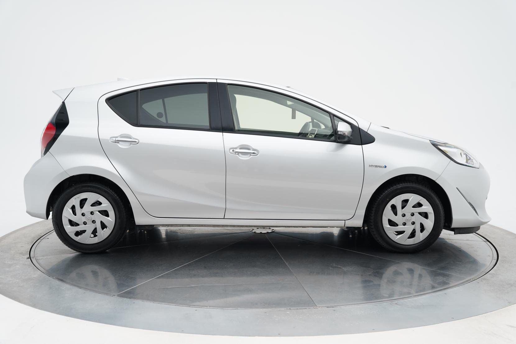 Toyota Aqua 1.5 S Facelift Push Start