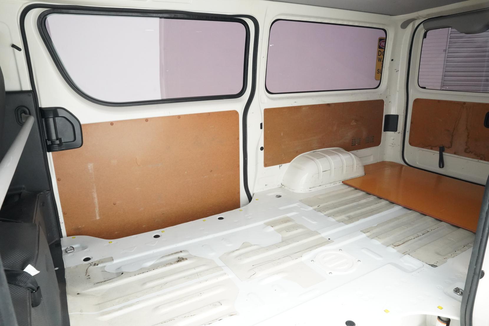 Toyota Hiace 2.8 Diesel 5 Door 