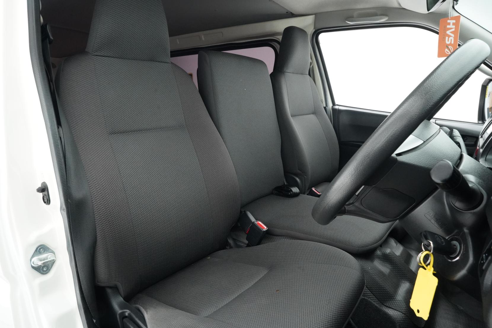 Toyota Hiace 2.8 Diesel 5 Door 