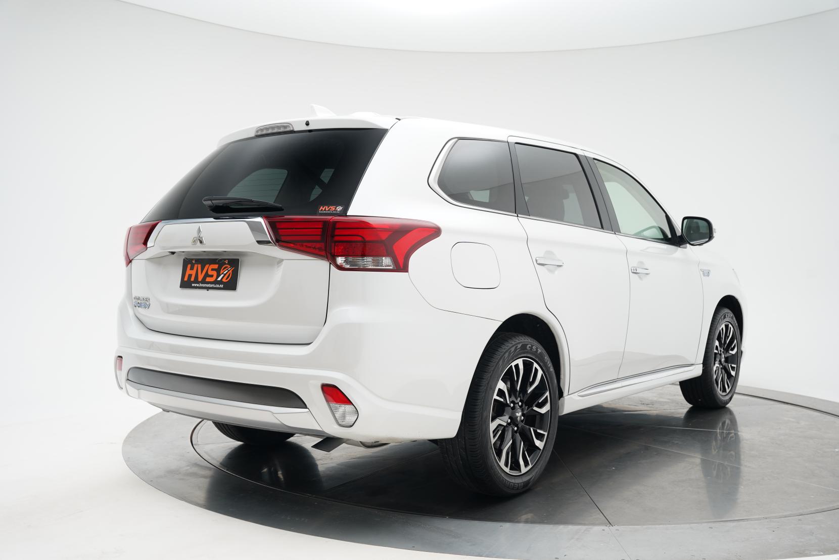 Mitsubishi Outlander 2.4 PHEV PHEV G 4wd Facelift Model