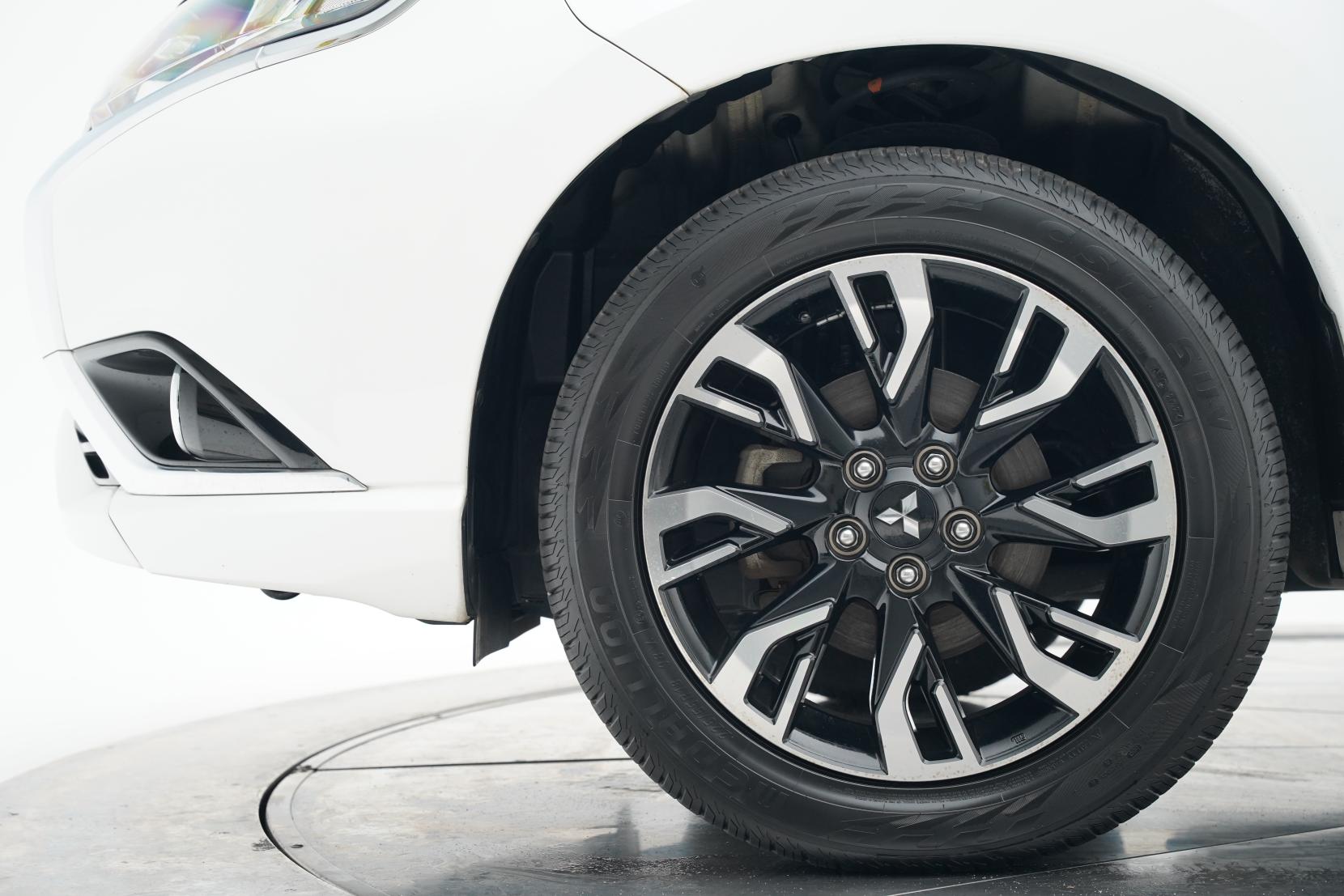 Mitsubishi Outlander 2.4 PHEV PHEV G 4wd Facelift Model