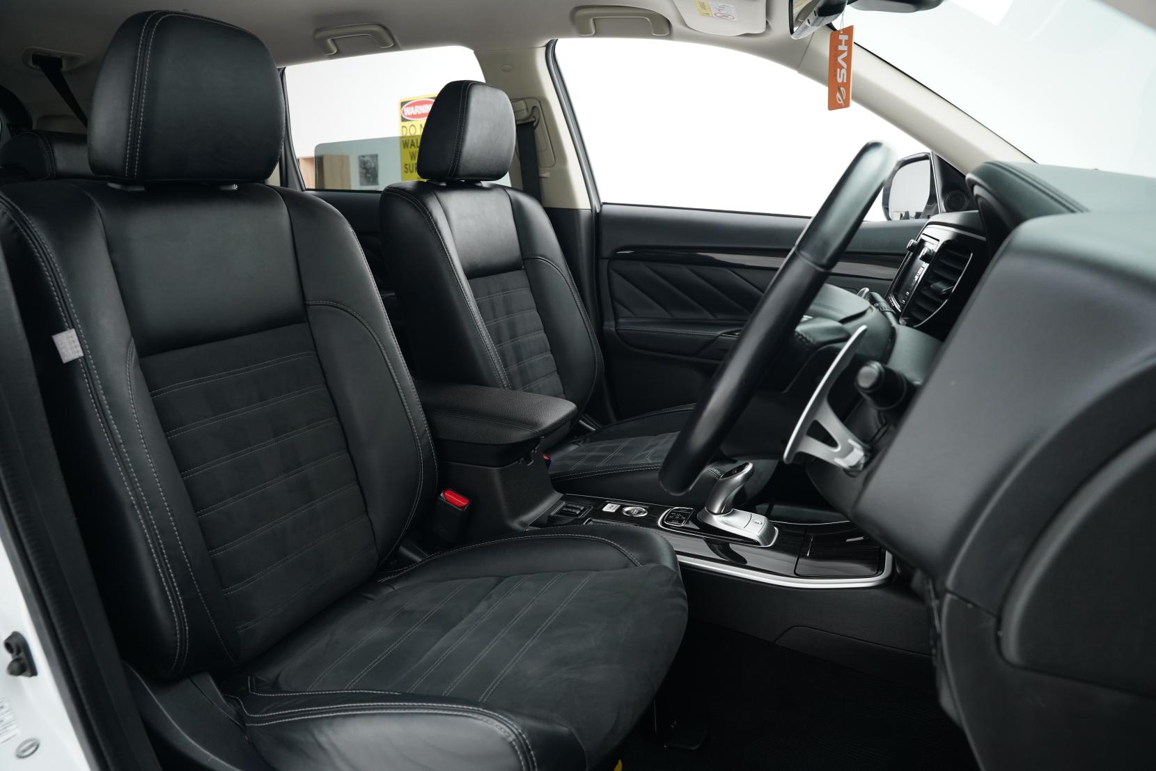 Mitsubishi Outlander 2.4 PHEV PHEV G 4wd Facelift Model