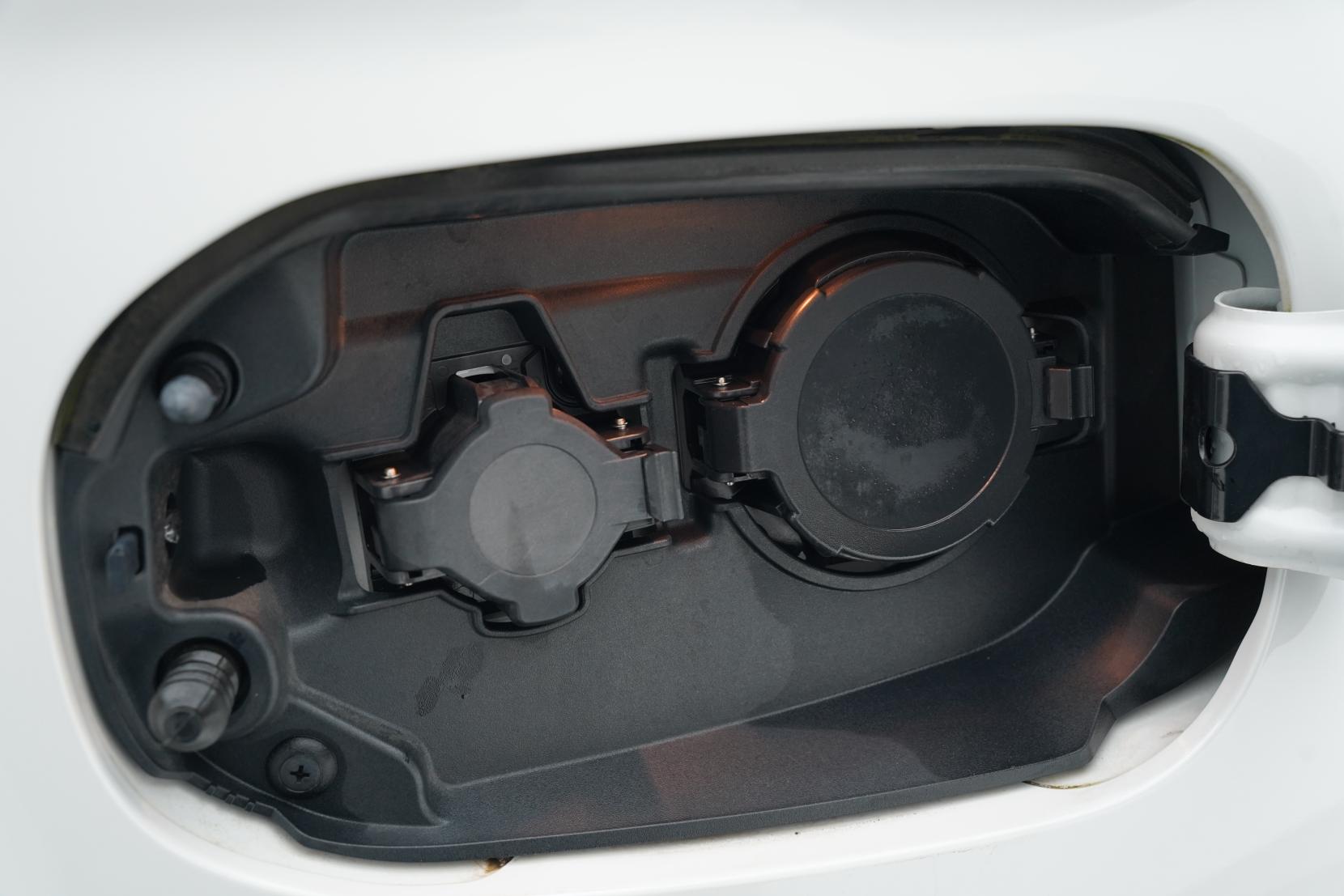 Mitsubishi Outlander 2.4 PHEV PHEV G 4wd Facelift Model