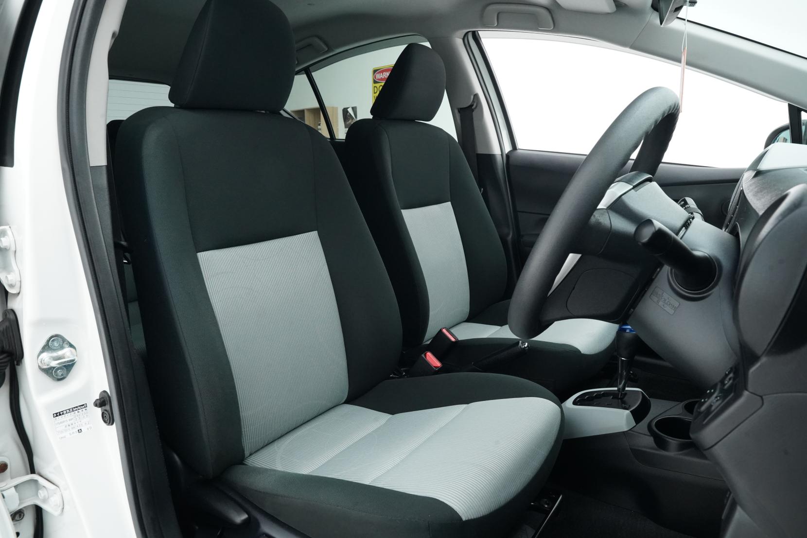 Toyota Aqua 1.5 S Push Start