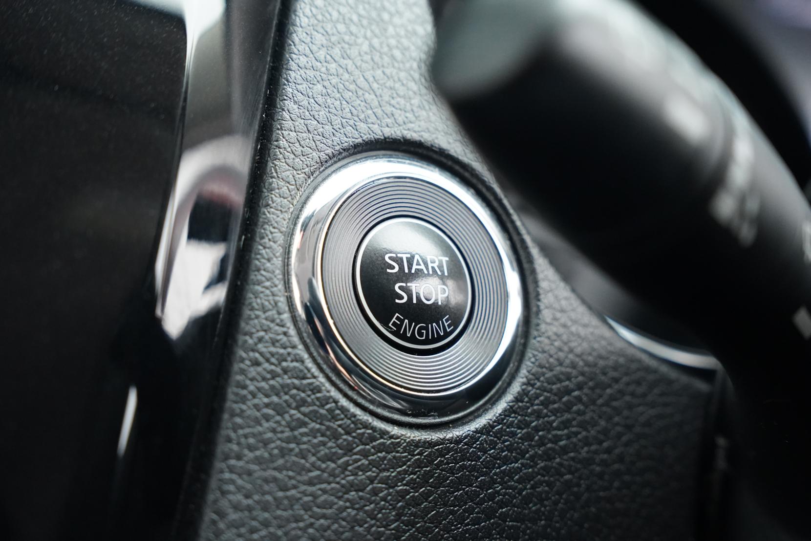 Nissan X-TRAIL 2.0 20X 2WD 5 Seater