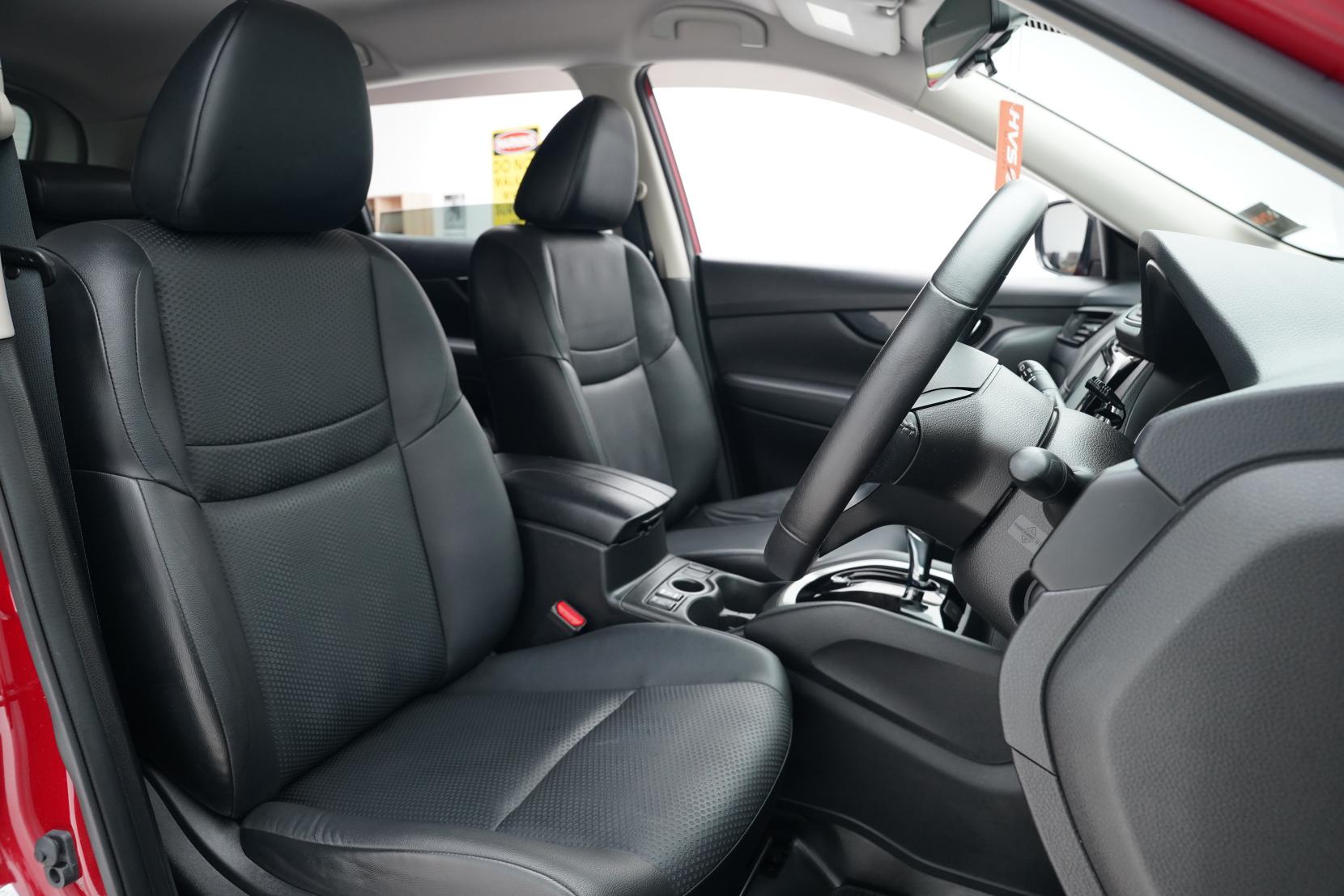 Nissan X-TRAIL 2.0 20X 2WD 5 Seater