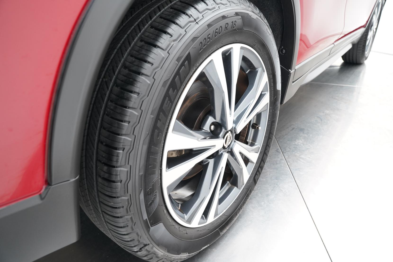 Nissan X-TRAIL 2.0 20X 2WD 5 Seater