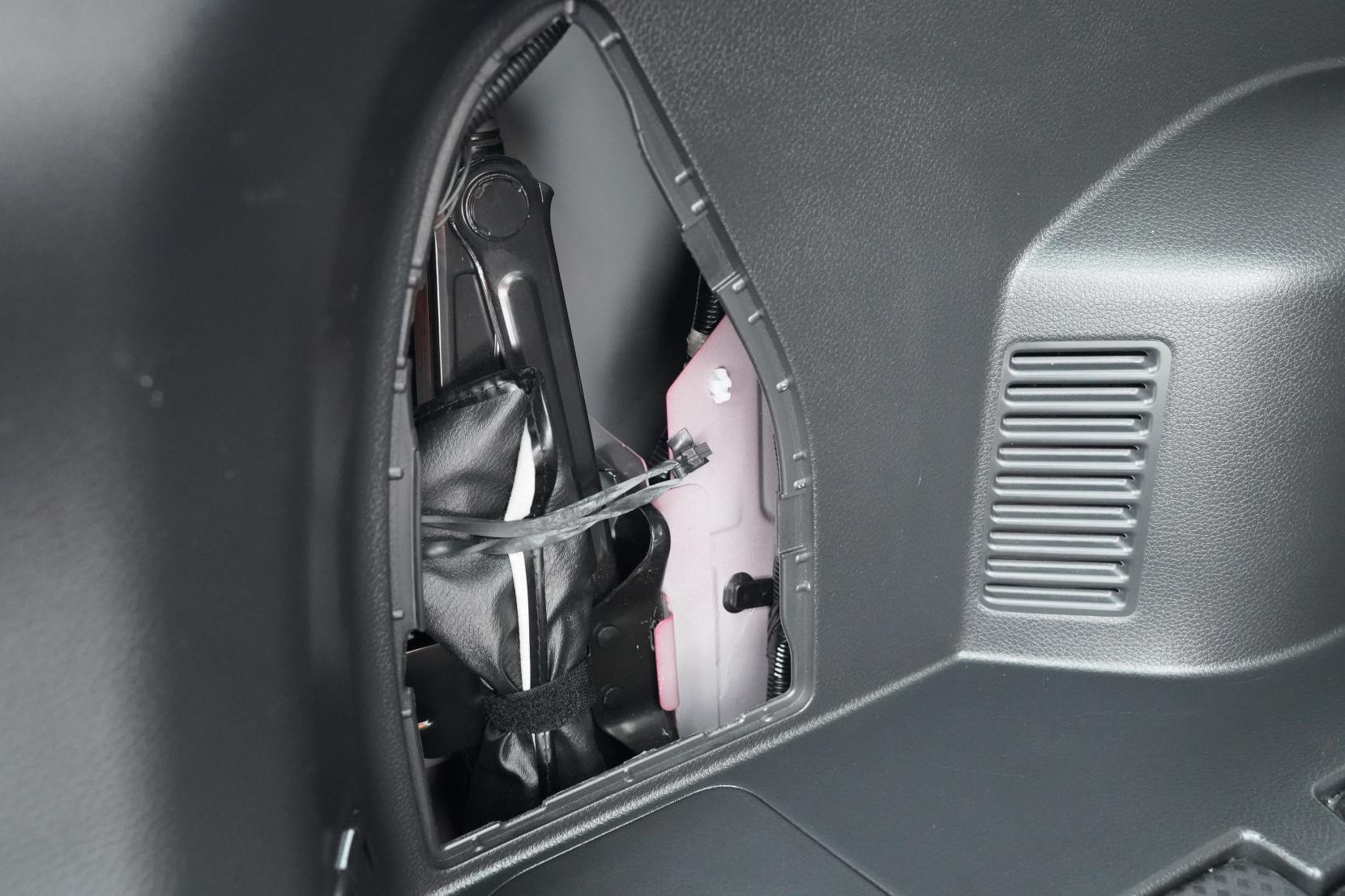 Nissan X-TRAIL 2.0 20X 2WD 5 Seater