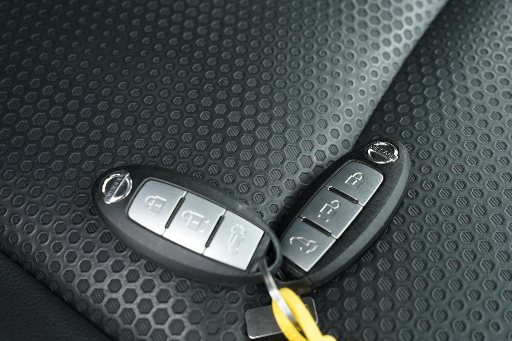 Nissan X-TRAIL 2.0 20X 2WD 5 Seater