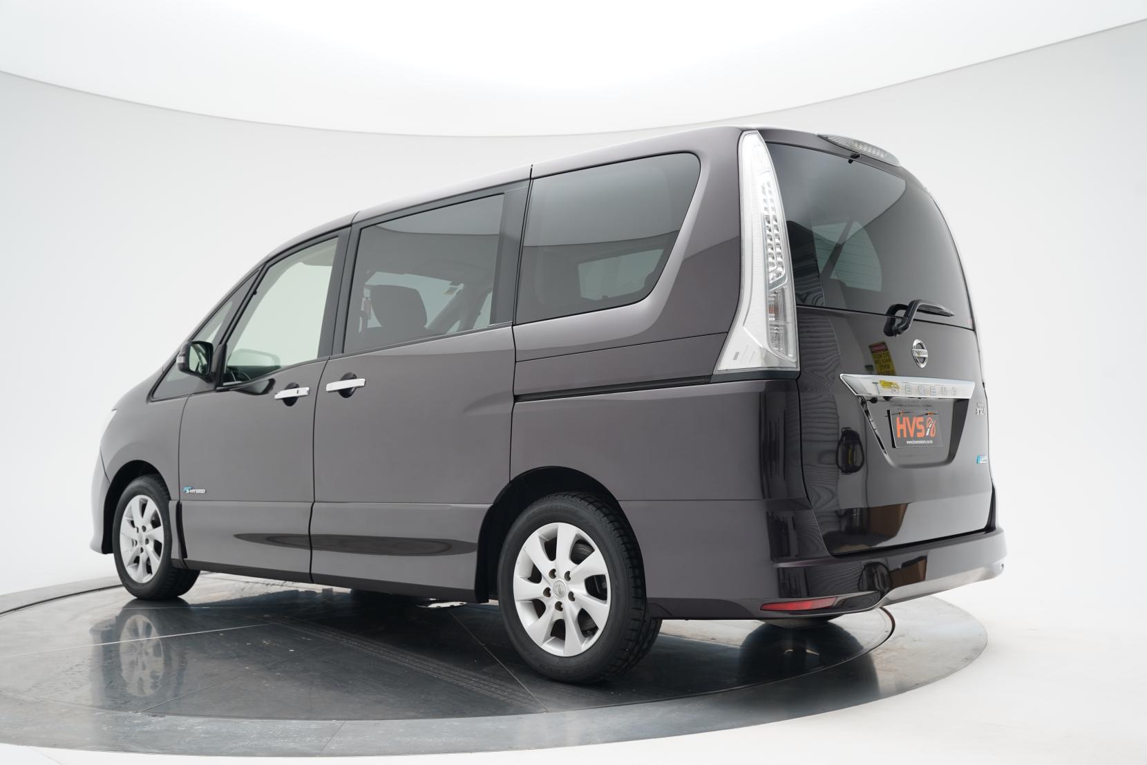 Nissan Serena (1991 – present) 2.0 Hybrid Highway Star 8seats