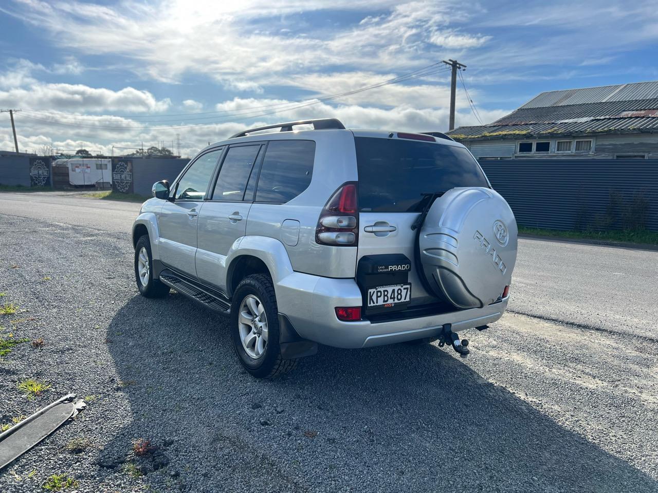Toyota Land Cruiser Prado 3.0 VX 8 Seater 1KZ 3.0TD