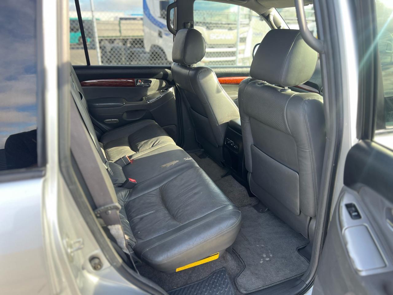 Toyota Land Cruiser Prado 3.0 VX 8 Seater 1KZ 3.0TD