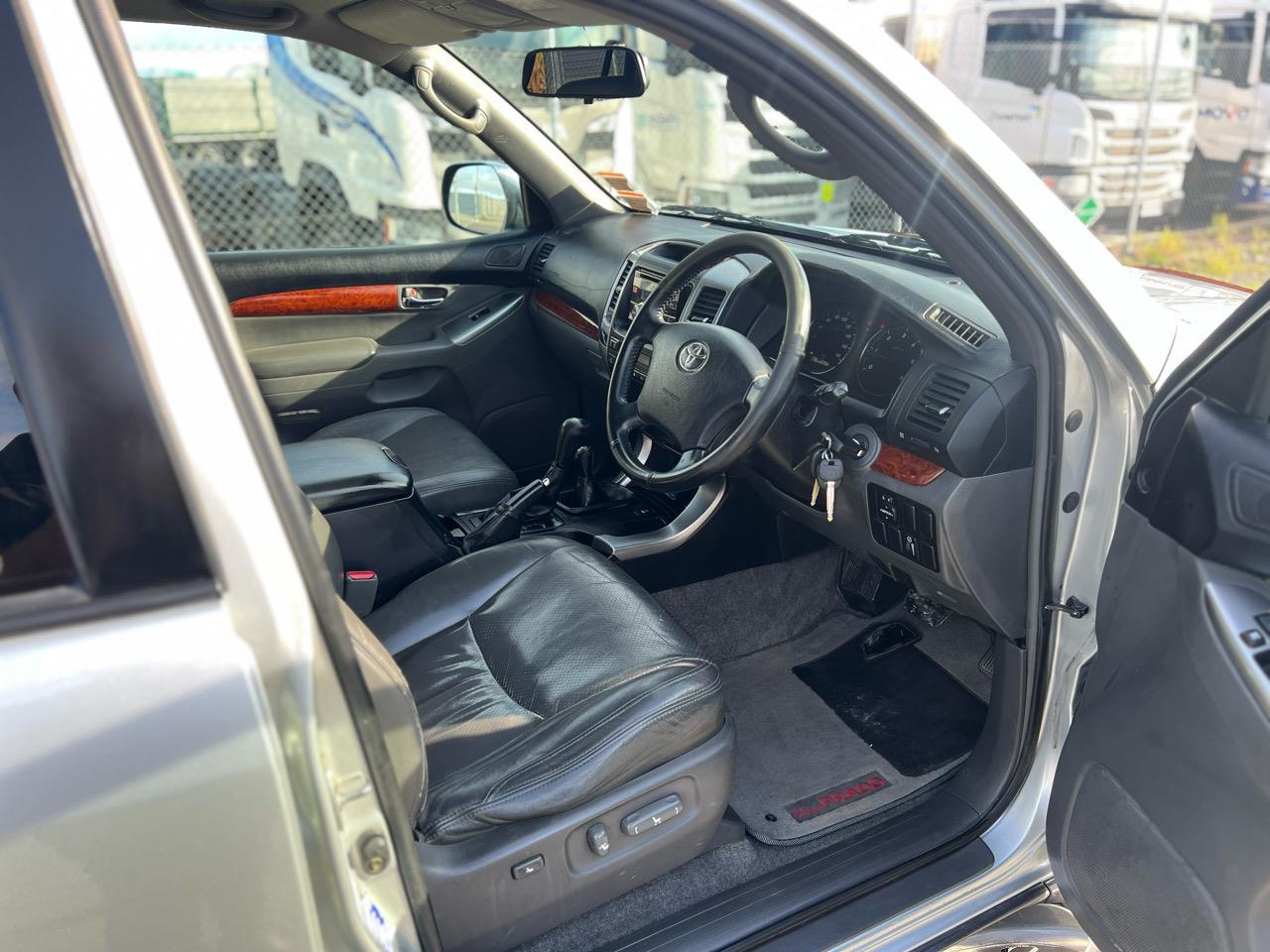 Toyota Land Cruiser Prado 3.0 VX 8 Seater 1KZ 3.0TD