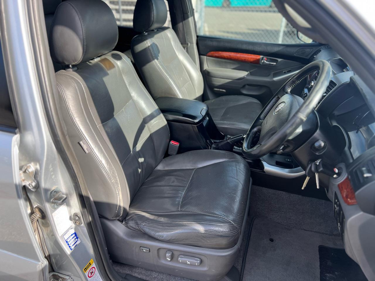 Toyota Land Cruiser Prado 3.0 VX 8 Seater 1KZ 3.0TD