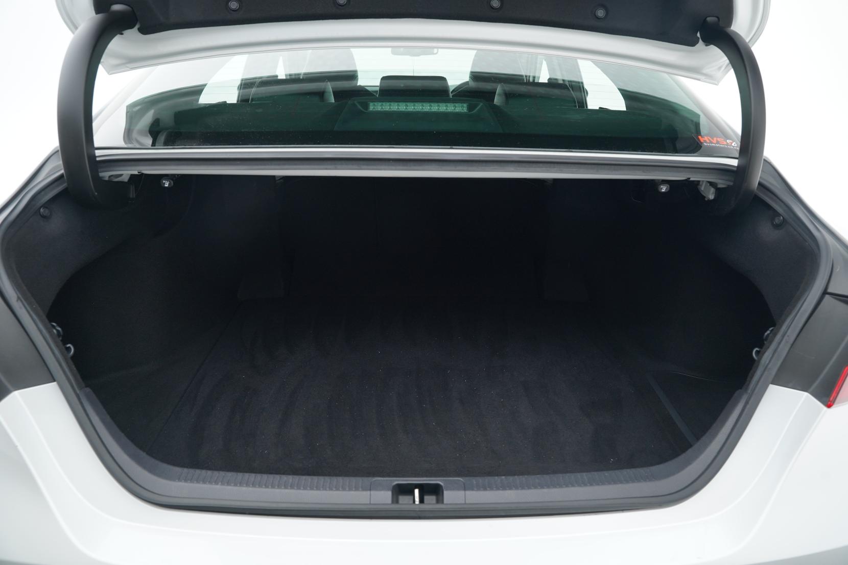 Toyota Camry 2.5 WS Hybrid