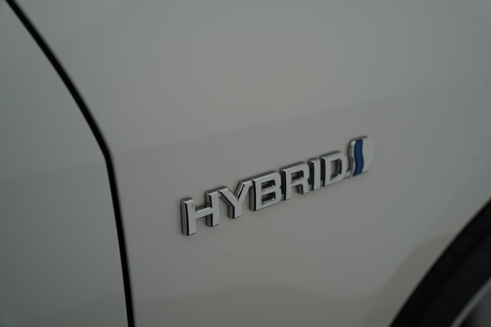 Toyota Corolla 1.8 TOURING HYBRID S