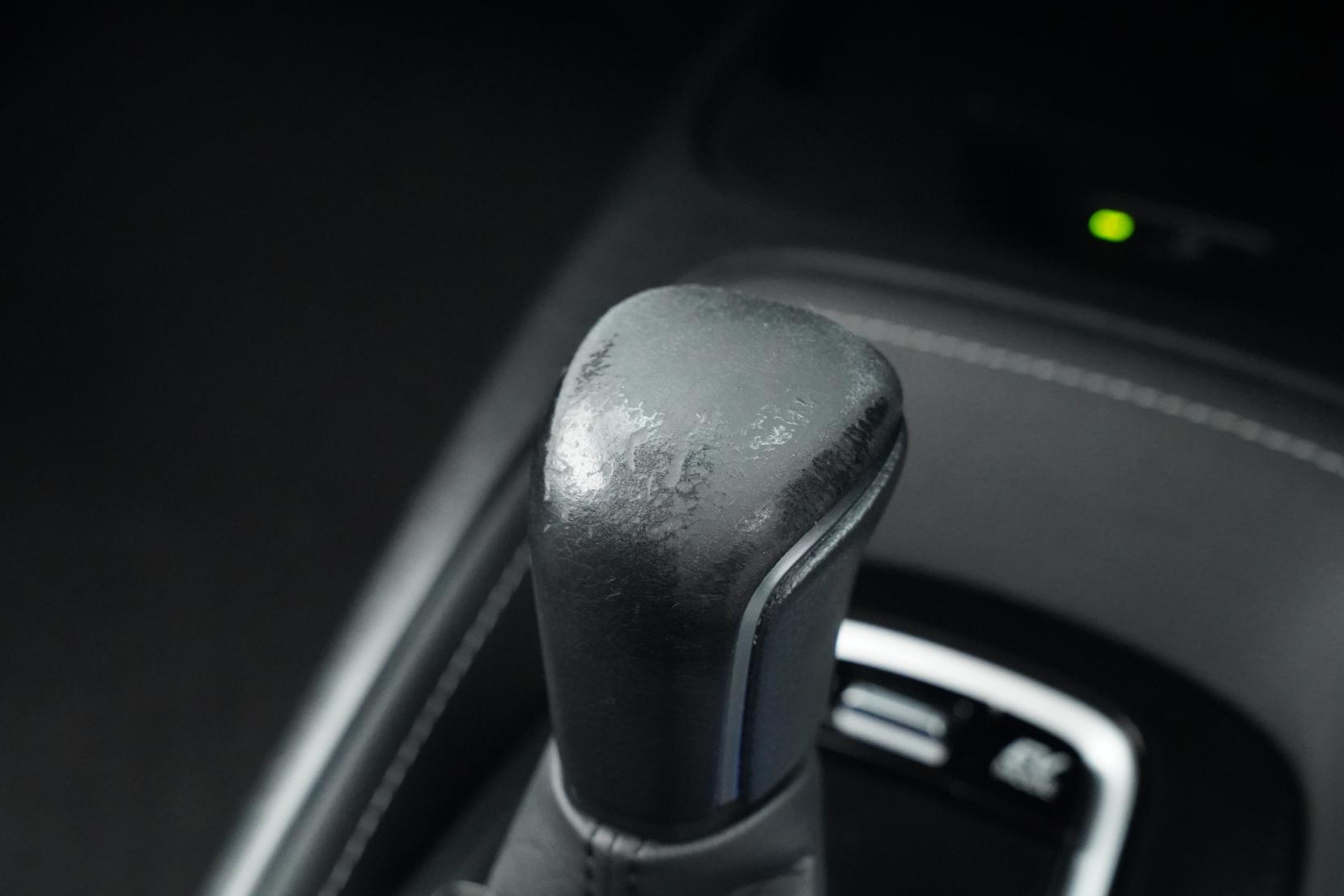 Toyota Corolla 1.8 TOURING HYBRID S