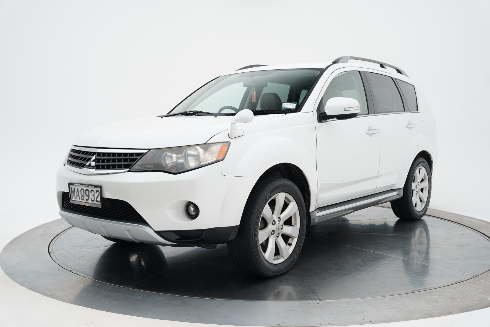 Mitsubishi Outlander 2.4 24G 4WD 7 Seater