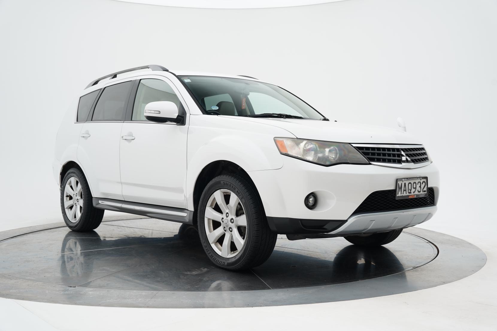 Mitsubishi Outlander 2.4 24G 4WD 7 Seater