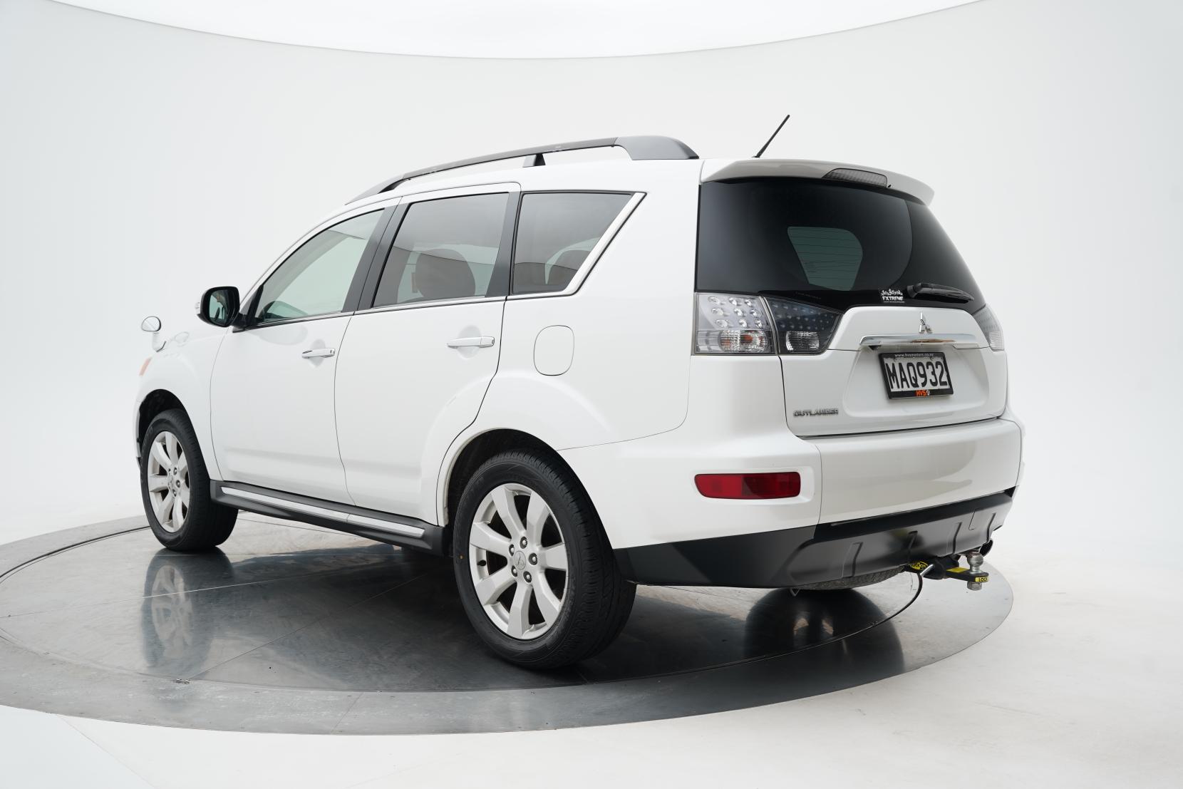 Mitsubishi Outlander 2.4 24G 4WD 7 Seater