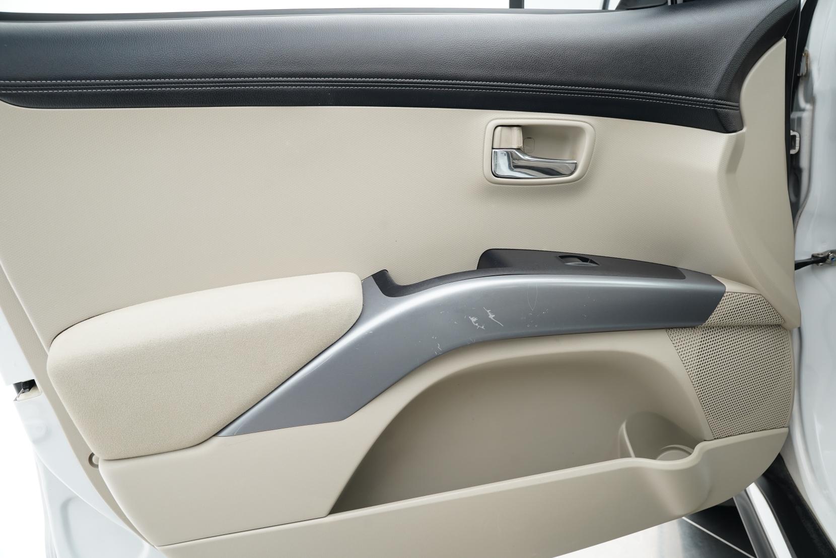 Mitsubishi Outlander 2.4 24G 4WD 7 Seater