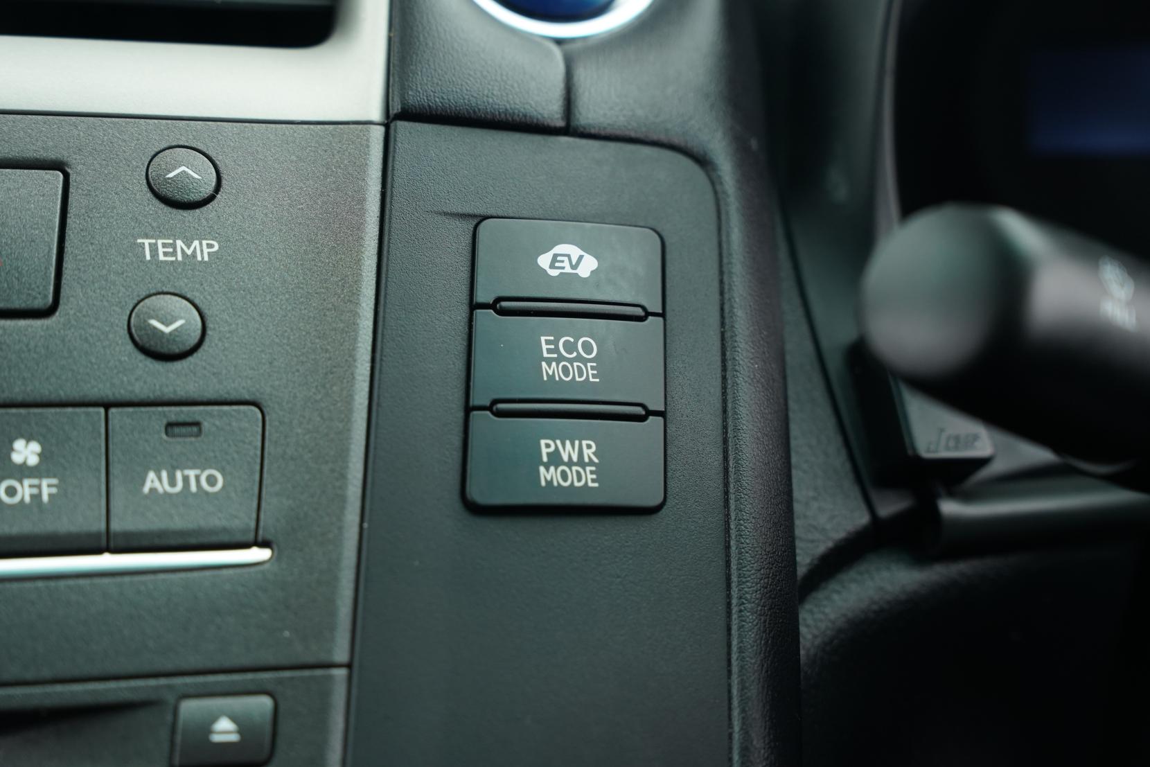 Lexus HS 2.4 HYBRID Hybrid Version S