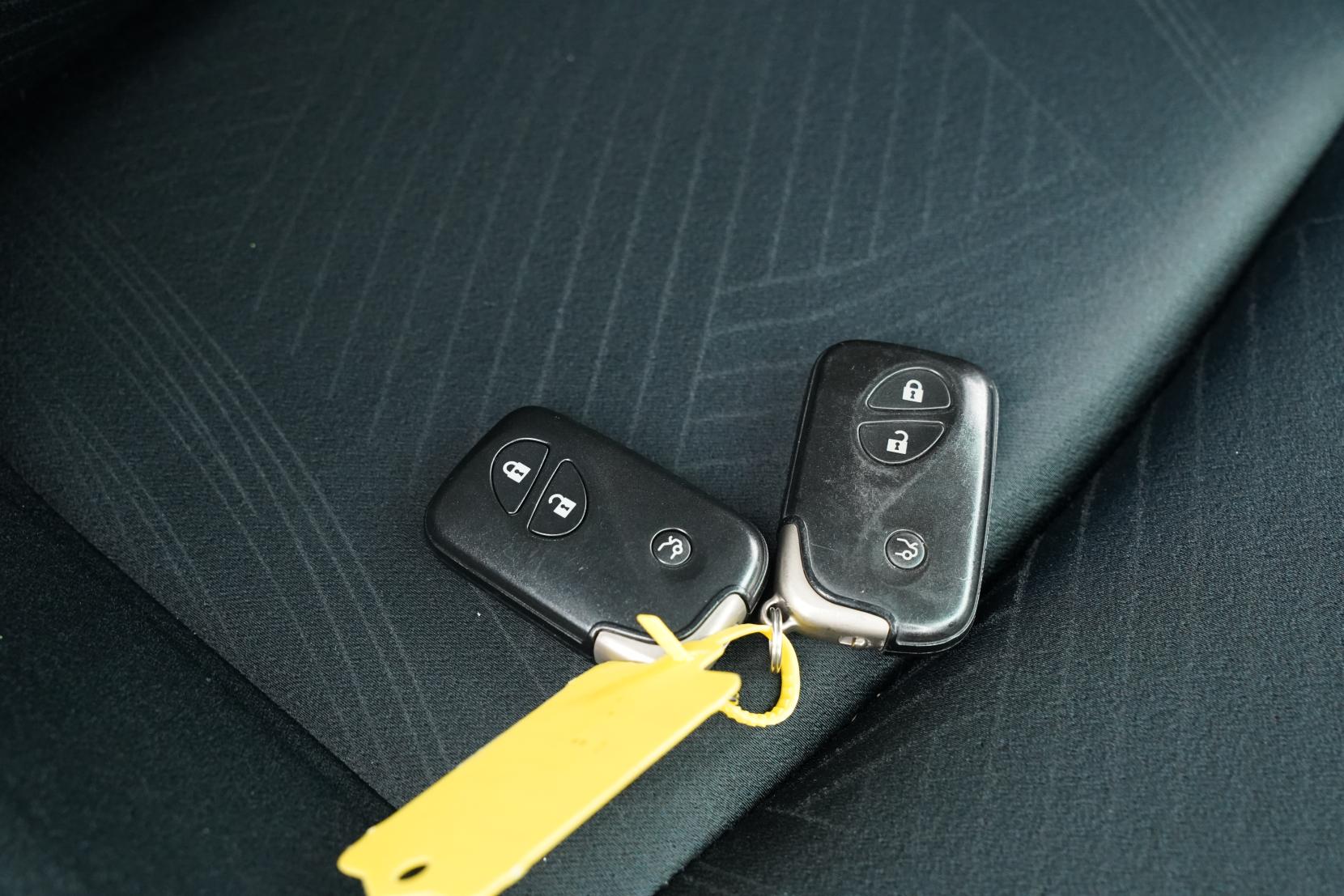Lexus HS 2.4 HYBRID Hybrid Version S