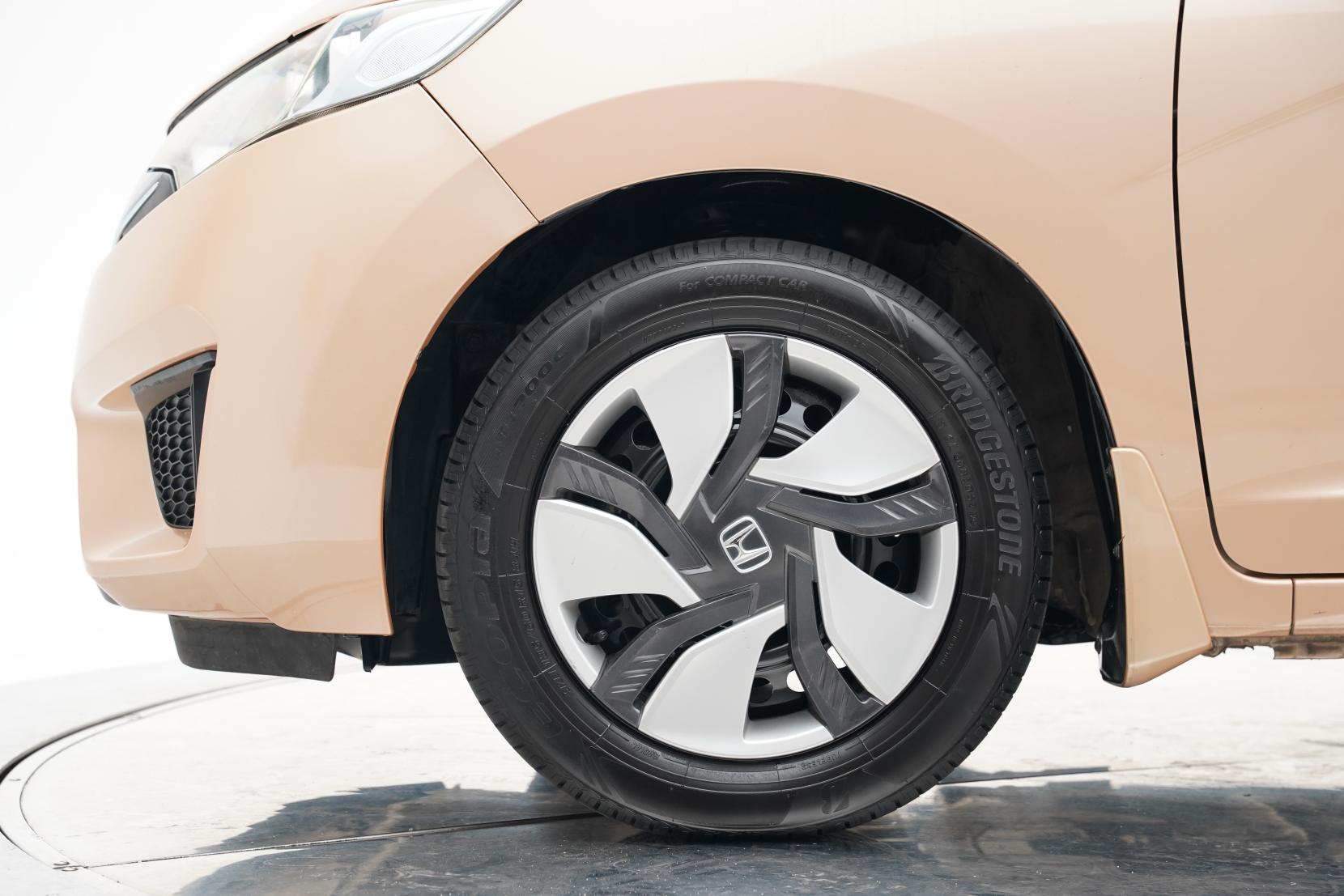 Honda Fit 1.5 ARIA HYBRID F PACKAGE