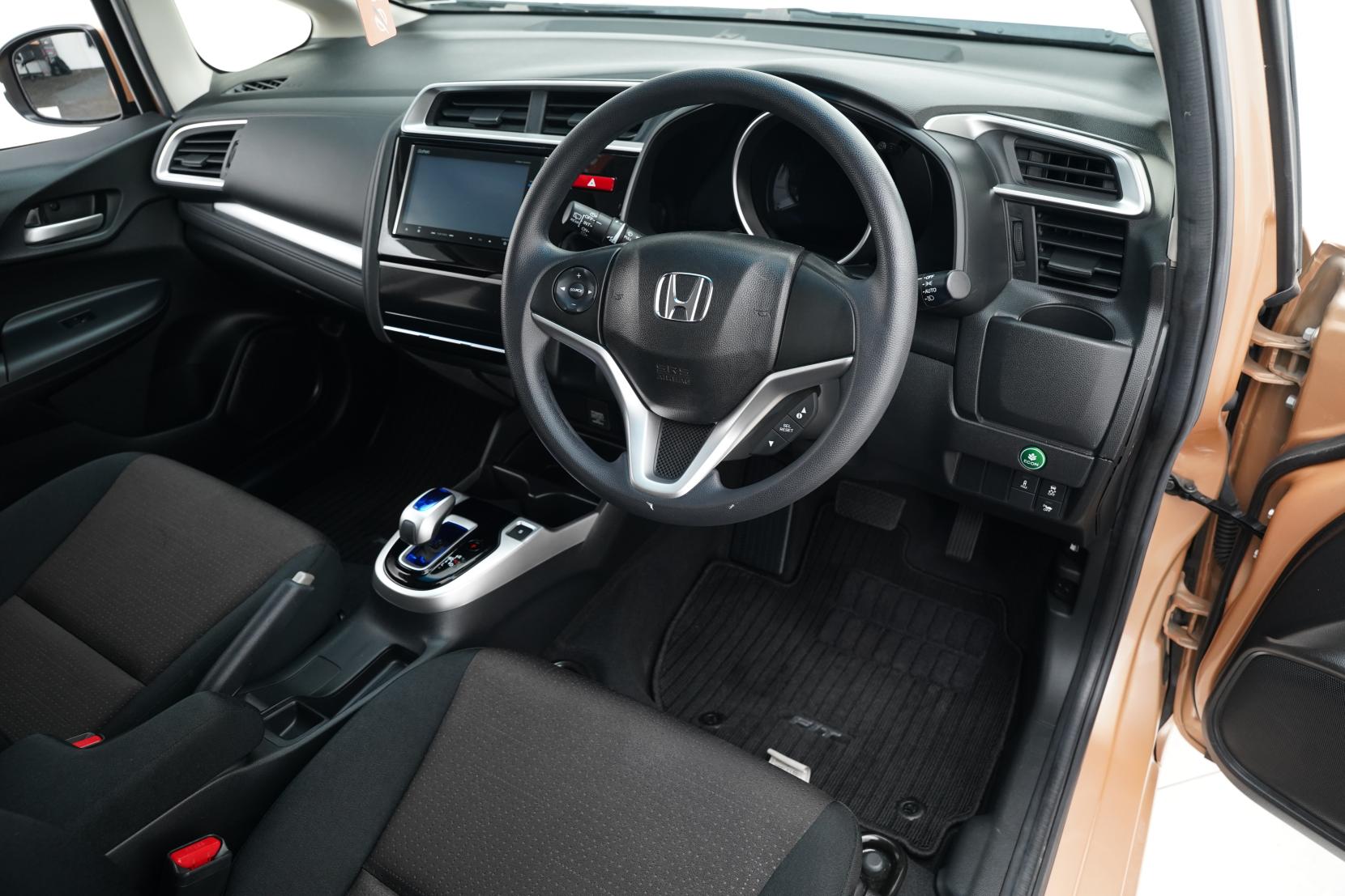 Honda Fit 1.5 ARIA HYBRID F PACKAGE