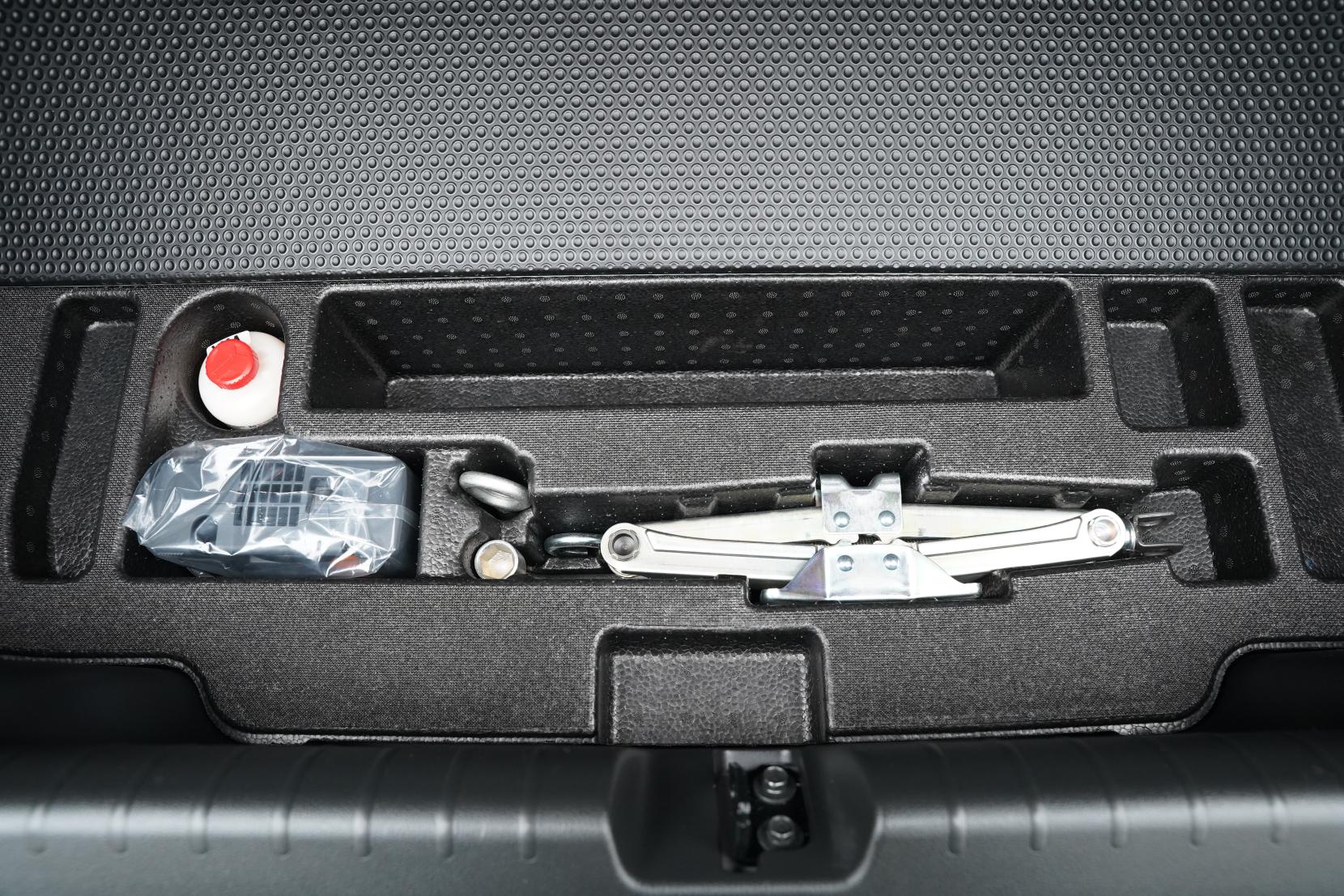 Honda Grace Hybrid DX