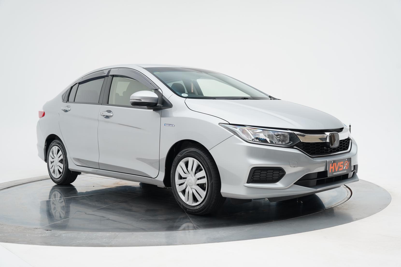 Honda Grace Hybrid DX